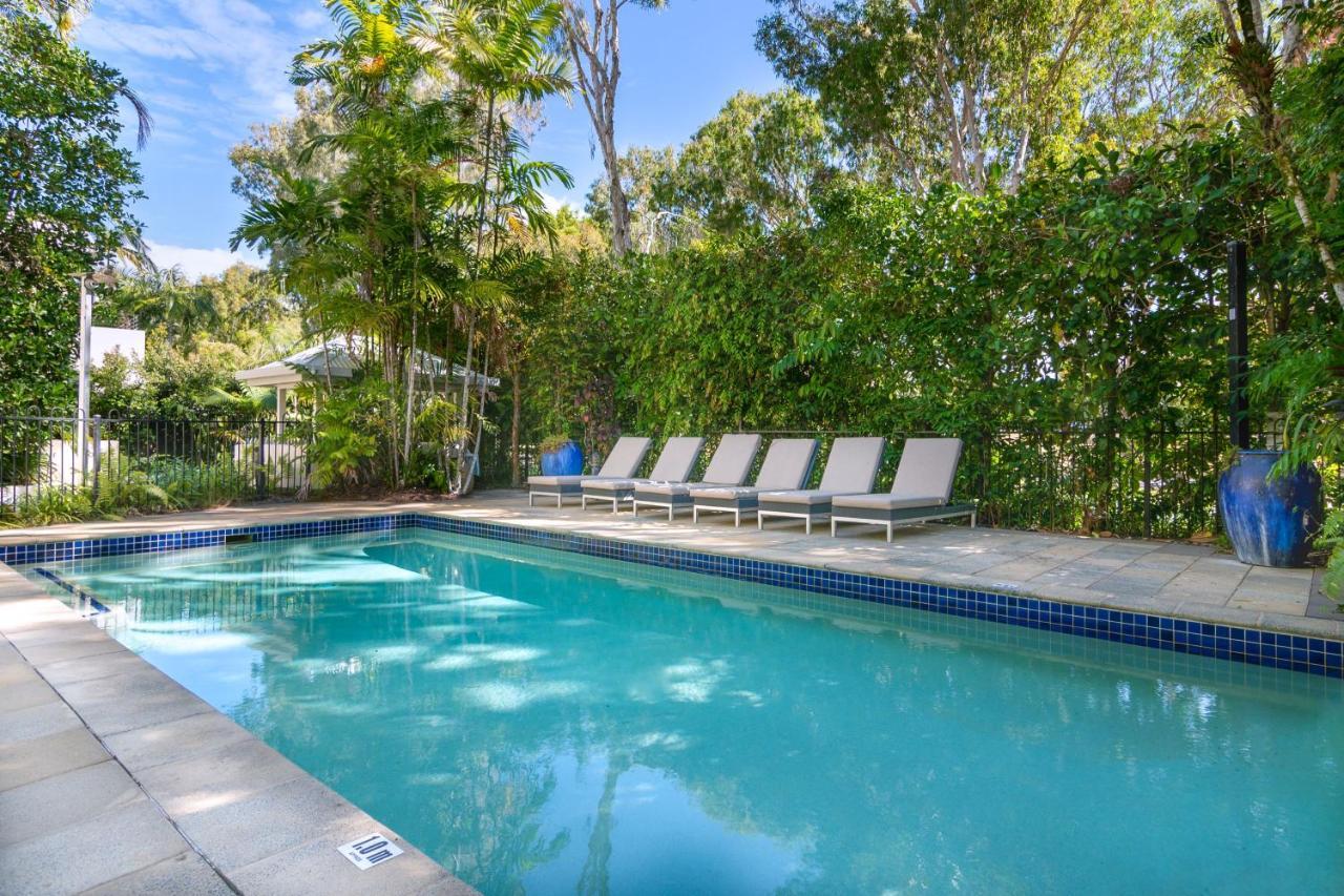 Mandalay Luxury Beachfront Apartments Port Douglas Exterior photo