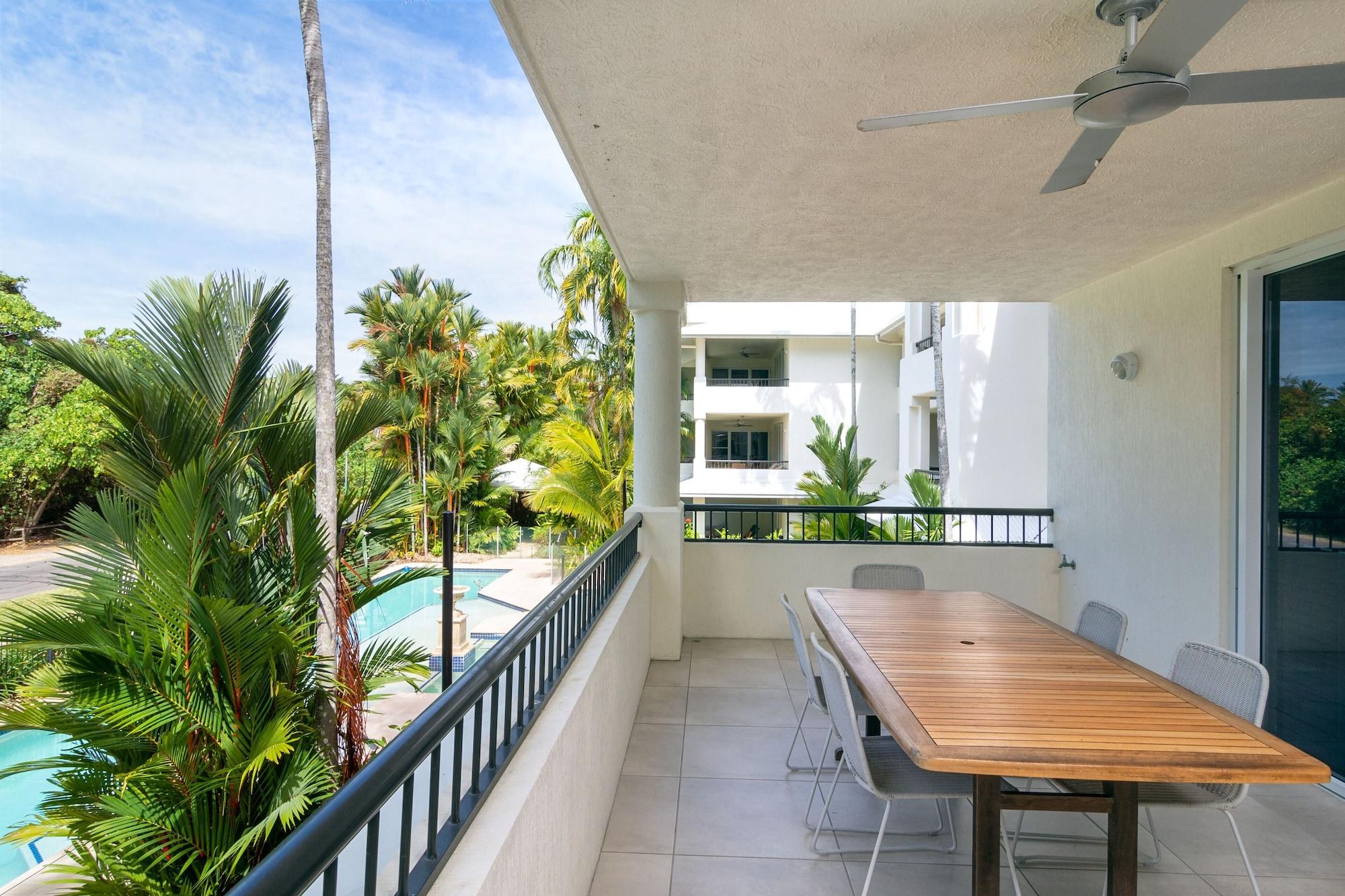 Mandalay Luxury Beachfront Apartments Port Douglas Exterior photo