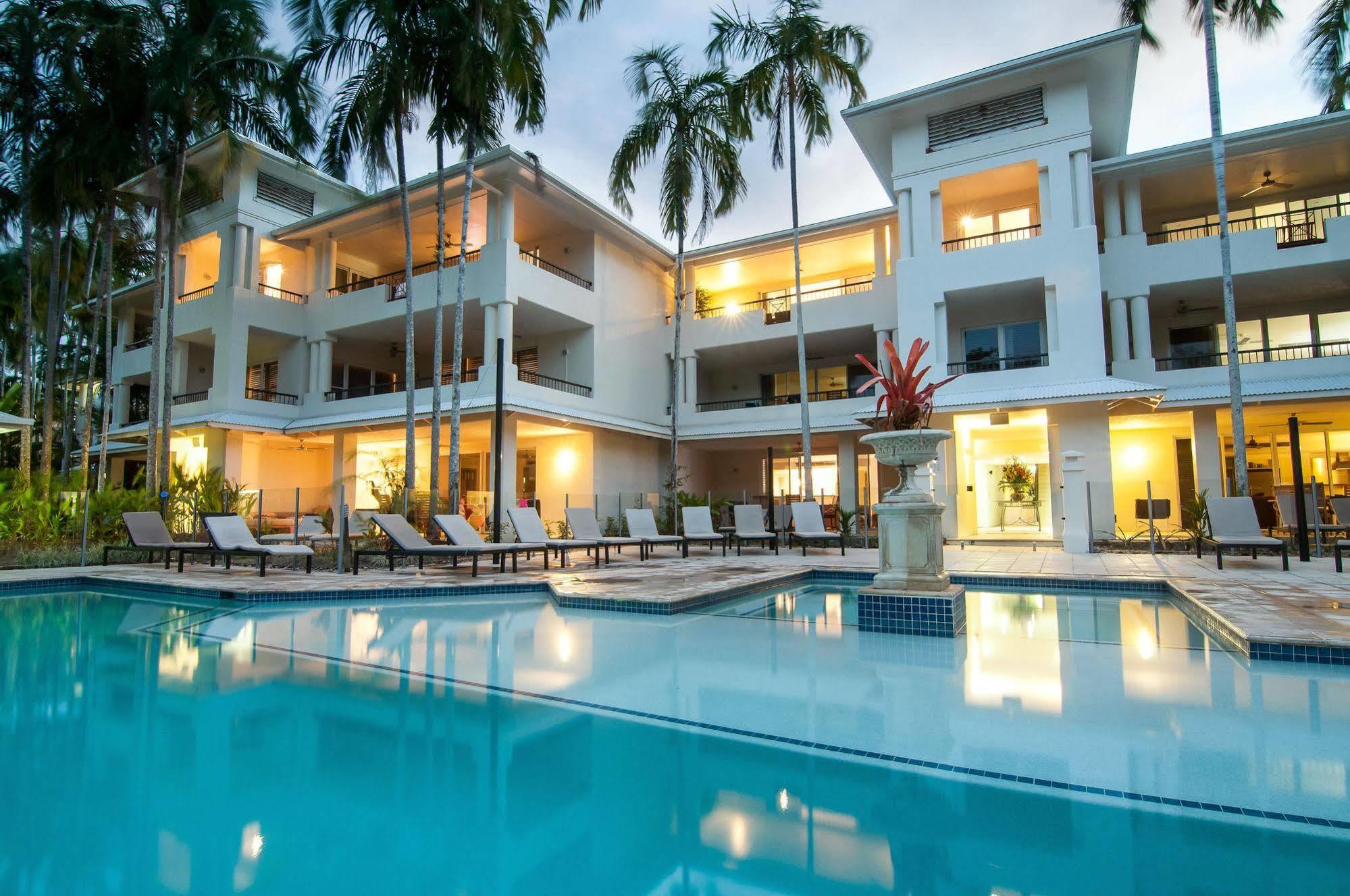 Mandalay Luxury Beachfront Apartments Port Douglas Exterior photo